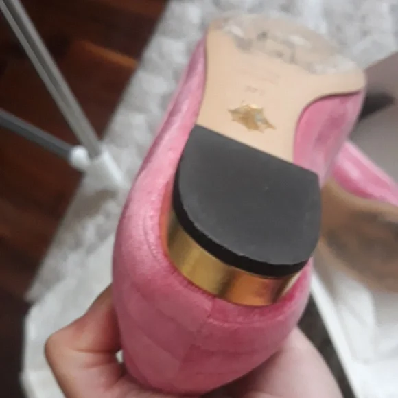 shoes - Picture 6 of 7